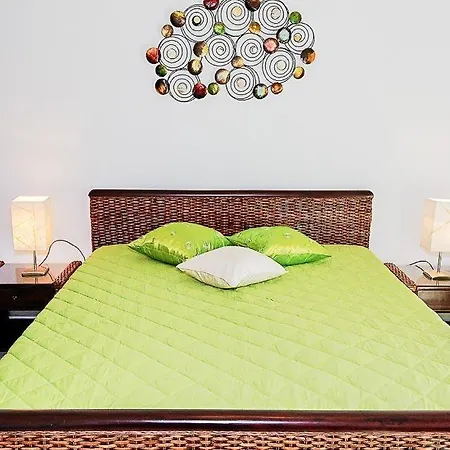 Gale Sleeps 8 Pool Air Con Wifi Villa Patroves