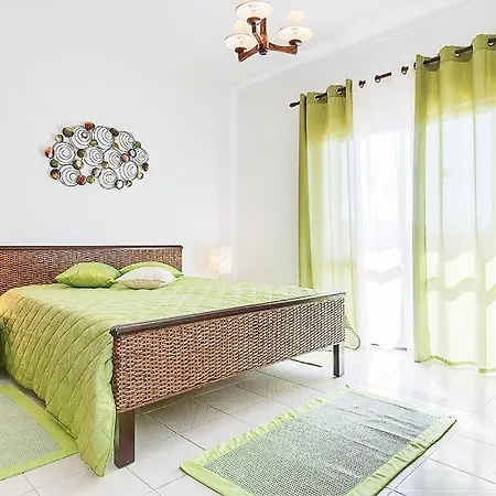 Villa Gale Sleeps 8 Pool Air Con Wifi *
